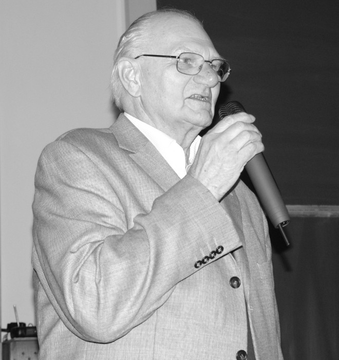 Prof. dr hab.  Jerzy Małecki