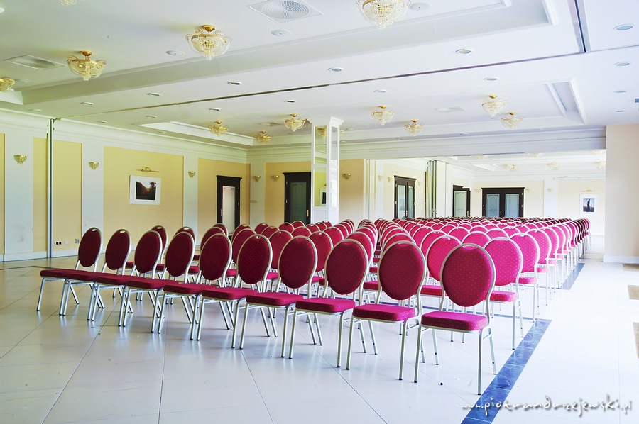 conference-room-1.jpg