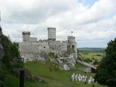 Trail of the Eagles' Nests